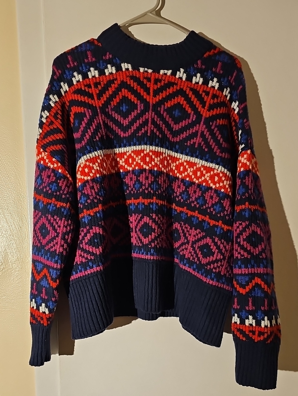 Old Navy Navy Fair Isle Crewneck Sweater with Red & Pink Pattern